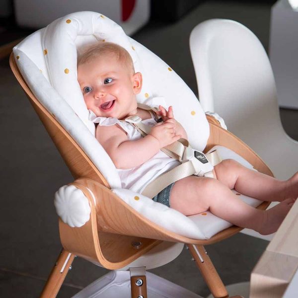 Подушка на сидіння для новонародженого Childhome Evolu - gold dots (CHEVOSCNBJGD) CHEVOSCNBJGD фото